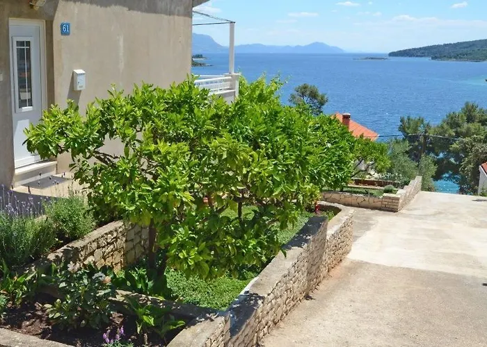 By The Sea Lumbarda, Korcula - 9688